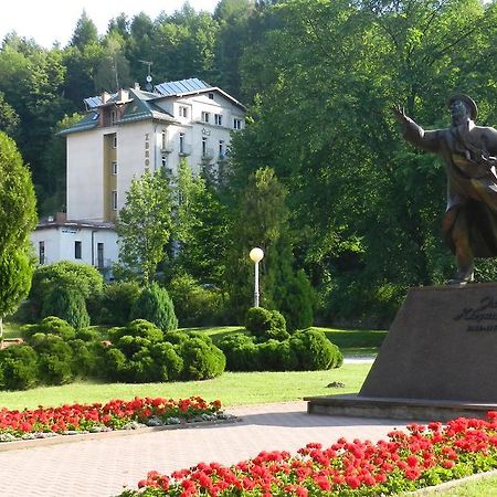 Dom Wczasowy Zdrowie Krynica-Zdrój Exterior foto